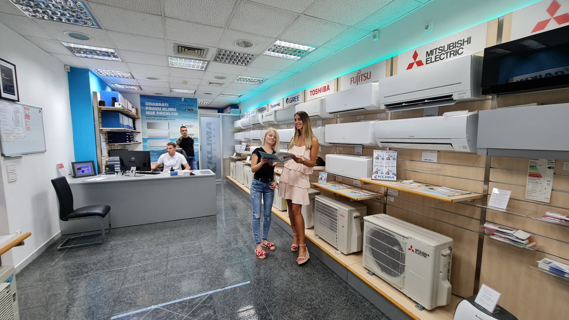 Kupci i prodajni savjetnici u poslovnici Klima koncept Split